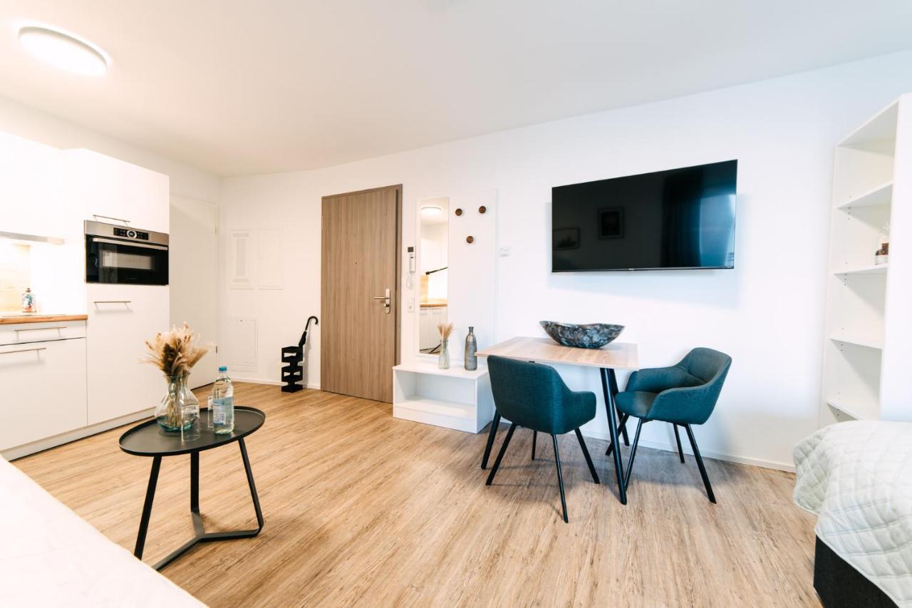 Zentrahome - Zentral Outlet Business Smarttv Balkon Metzingen  Exterior photo